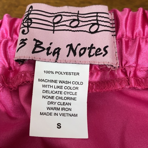 Poodle skirt in bright pink with stretchy waist - Picture 6 of 7